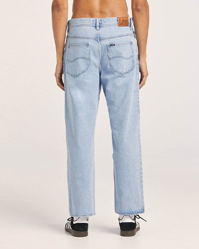 4. Relaxed jeans